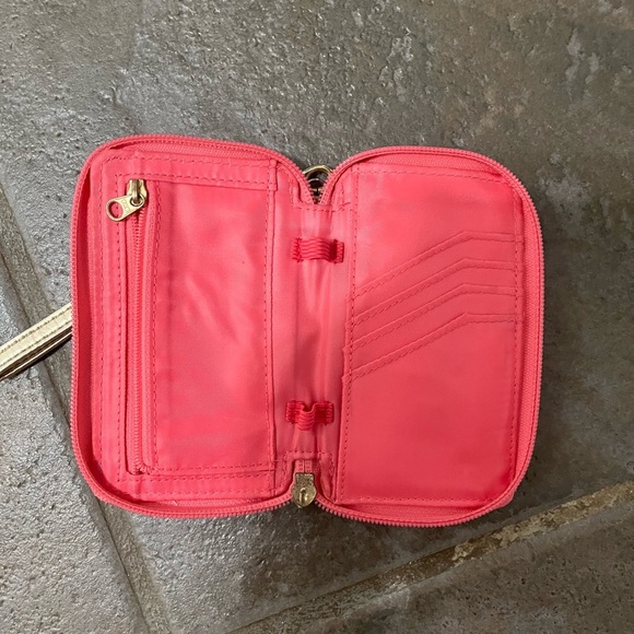 Lilly Pulitzer wristlet - Picture 3 of 4